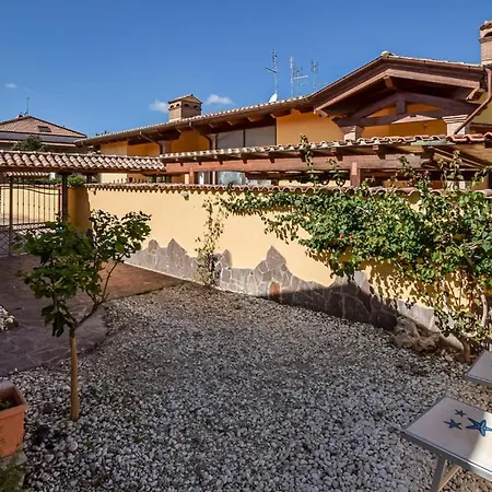 - La Casa Di Laura Ostia Antica