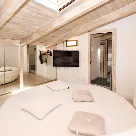 - La Casa Di Laura Villa
