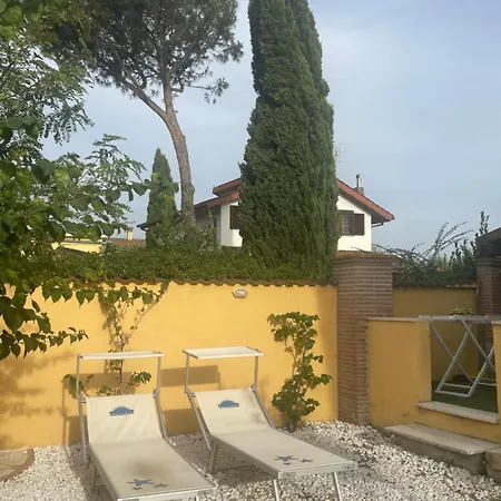 - La Casa Di Laura